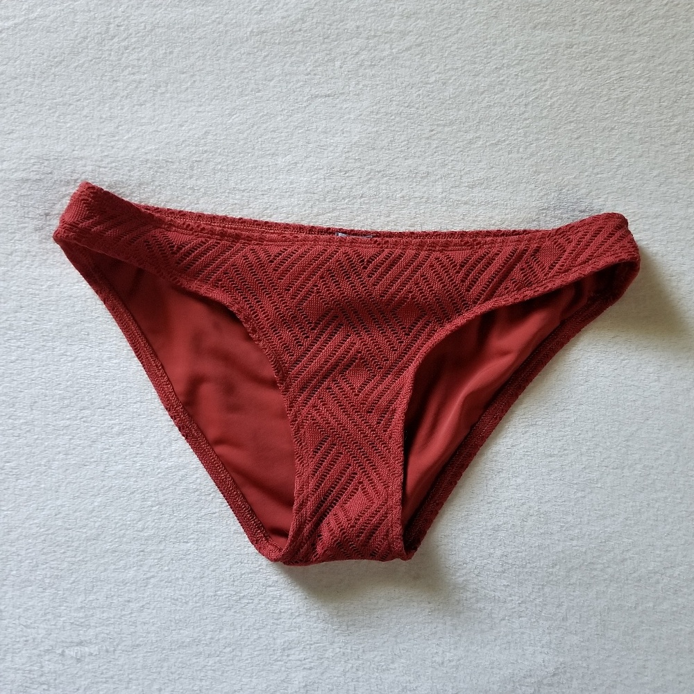 NWOT Maroon Crochet aerie Bikini Bottoms